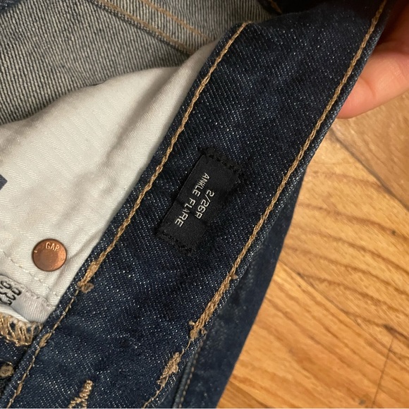 Gap Blue Jeans - Picture 3 of 4